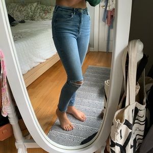 ZARA RIPPED HIGH WAISTED JEANS